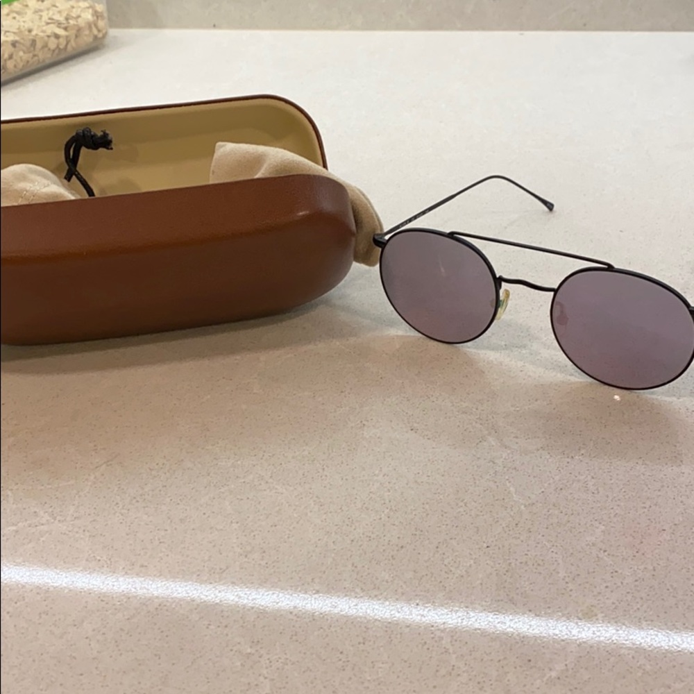 ILLESTEVA SUNGLASSES